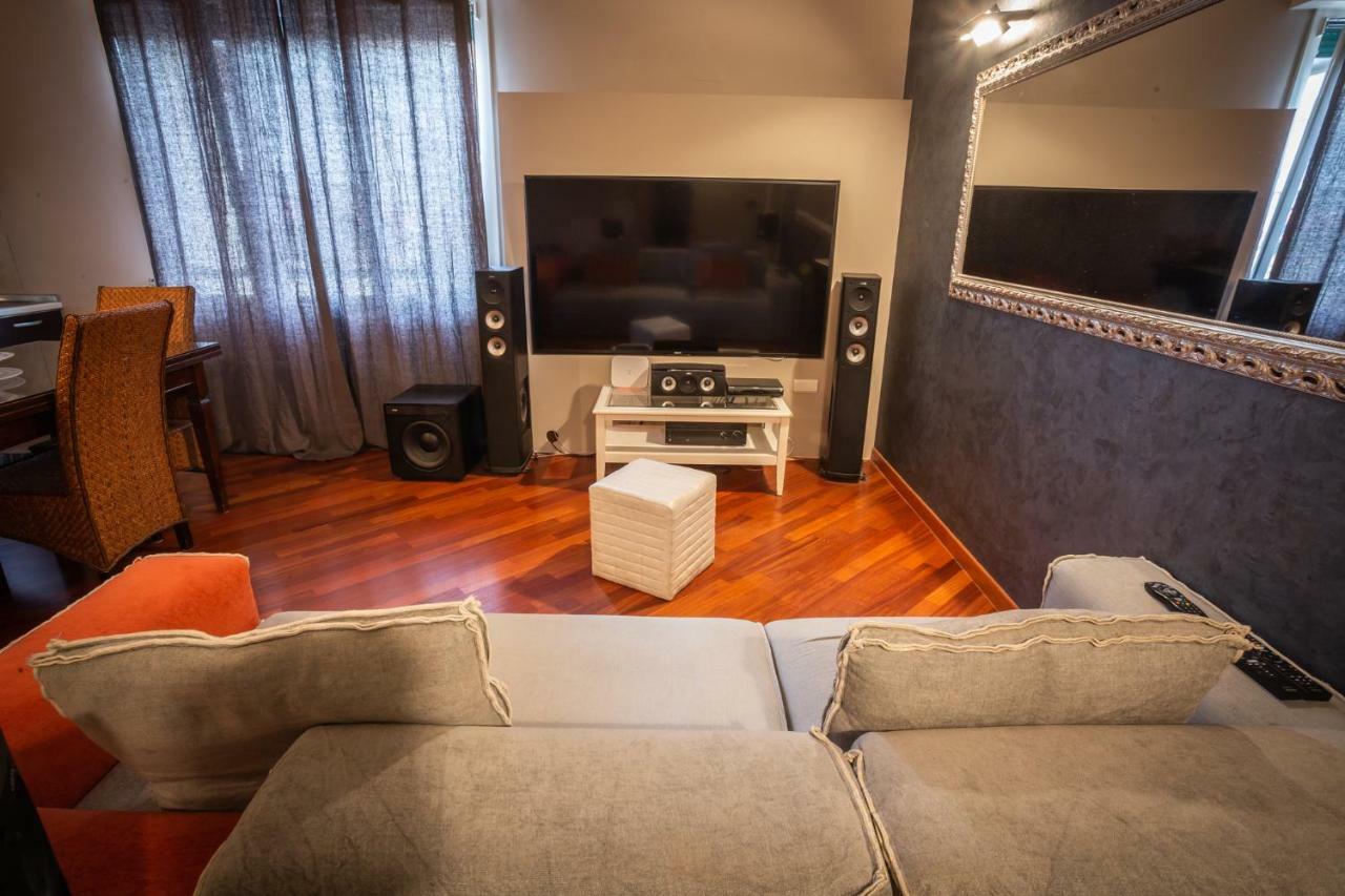شقة Cinematic Modern Flat, 100 Mt Da Ospedale رافيننا المظهر الخارجي الصورة